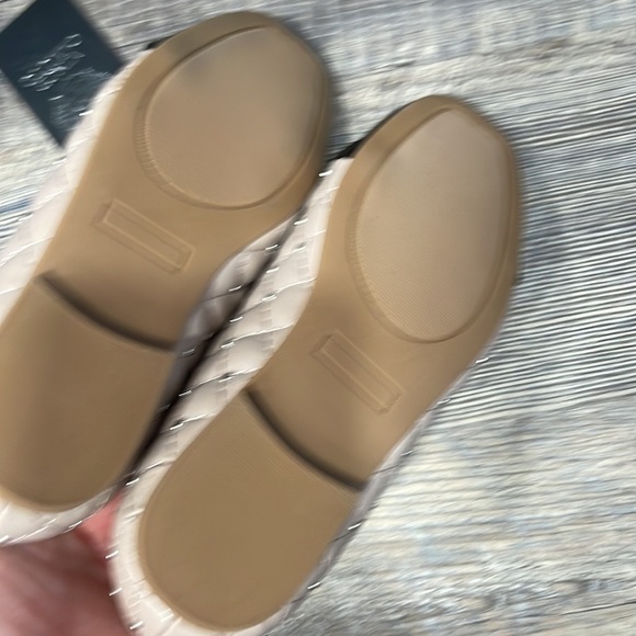 Vince Camuto girl’s shoes - Picture 8 of 10